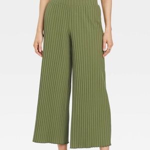 Women's High-Rise Wide Leg Ribbed Ankle Pants